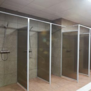 Душевая алюминиевая перегородка в санузел